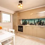 Apartment 21