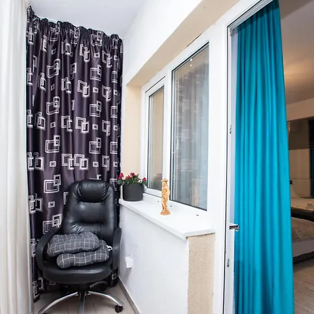 Appartement 21 *